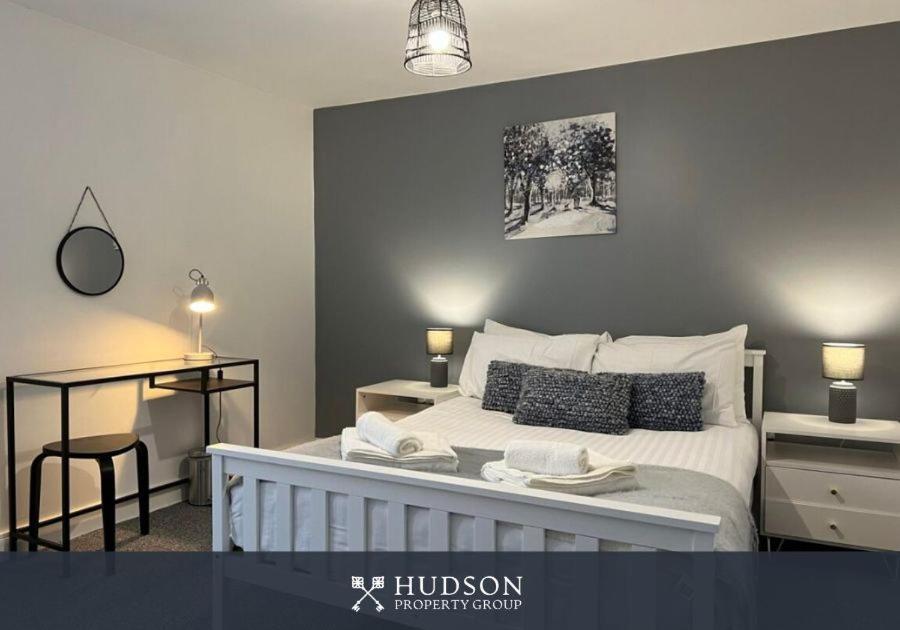 Open Plan Townhouse In Shrewsbury Villa Buitenkant foto