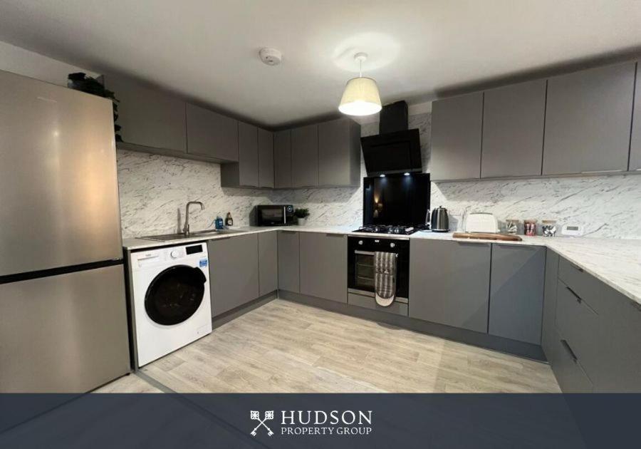 Open Plan Townhouse In Shrewsbury Villa Buitenkant foto