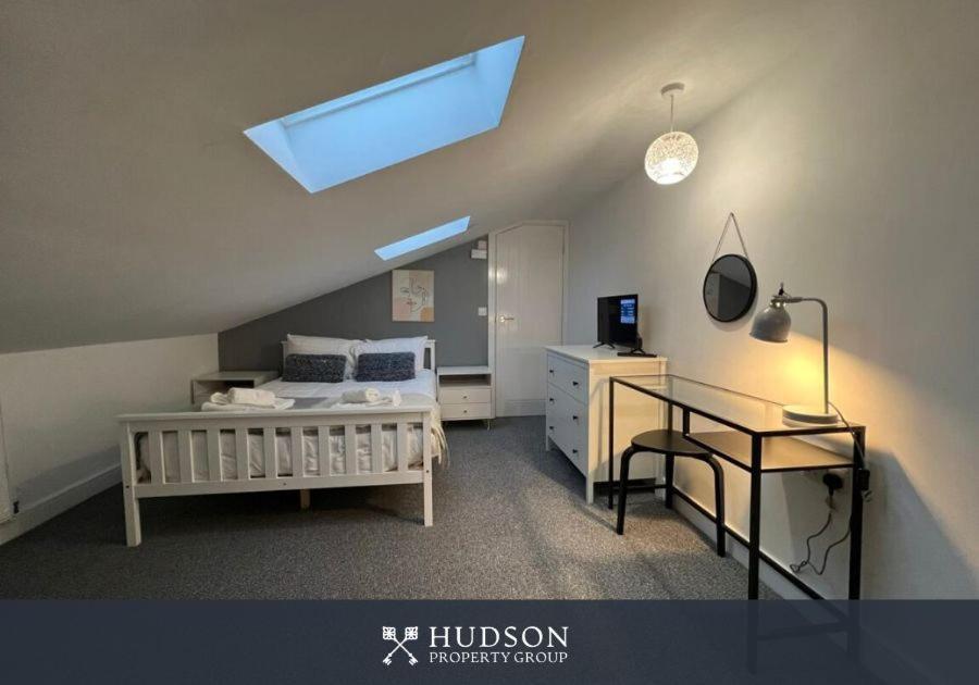 Open Plan Townhouse In Shrewsbury Villa Buitenkant foto